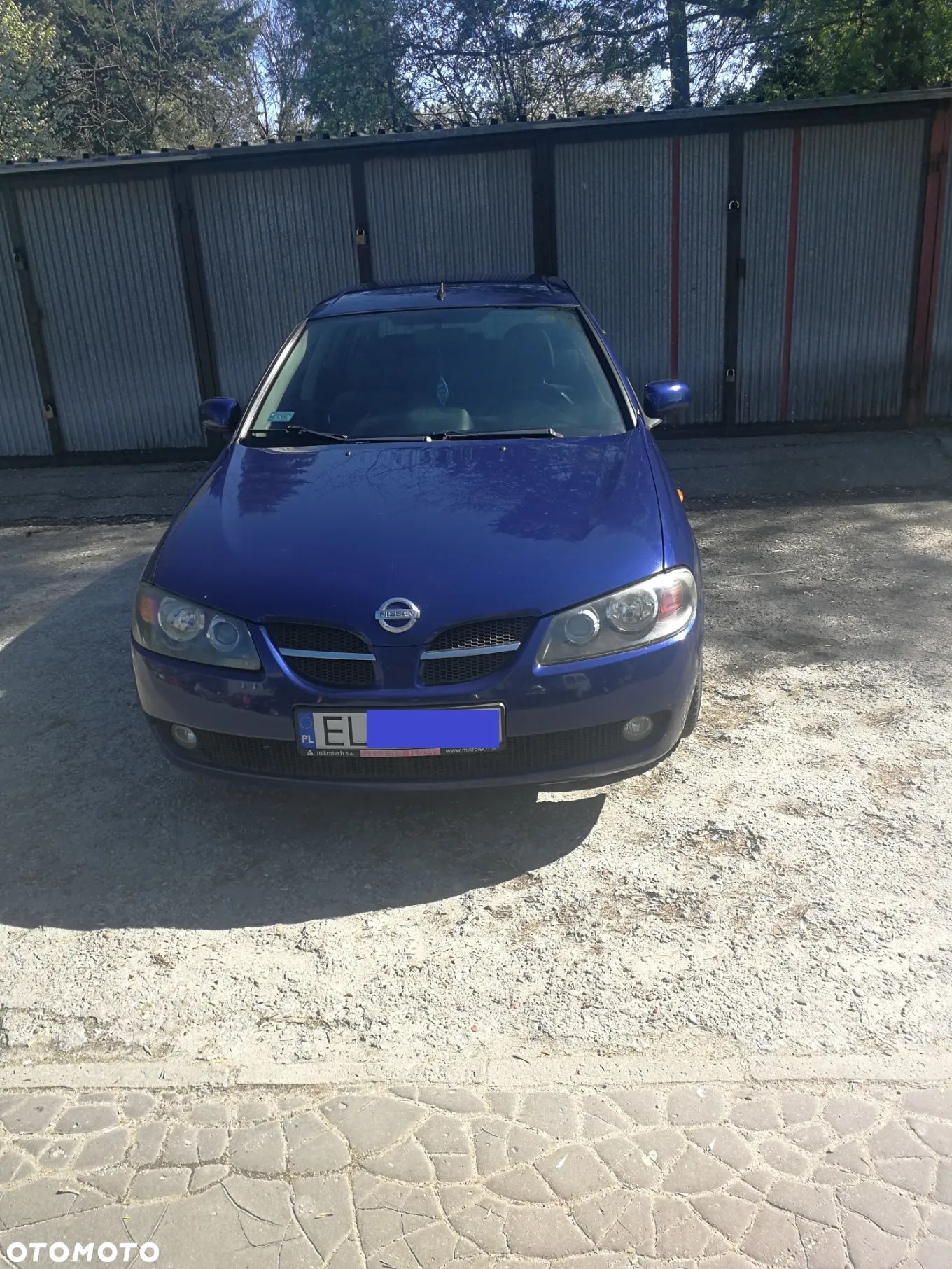 Nissan Almera - 1