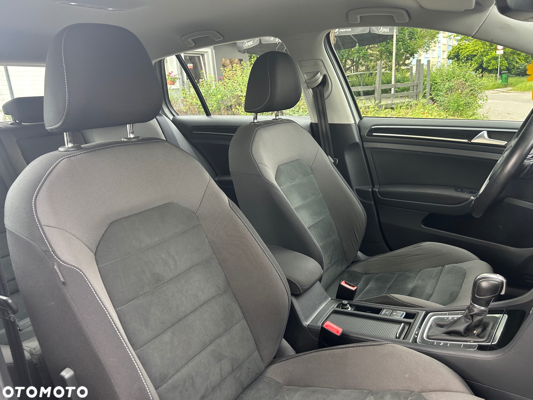 Volkswagen Golf VII 1.5 TSI BMT Evo Highline DSG - 17