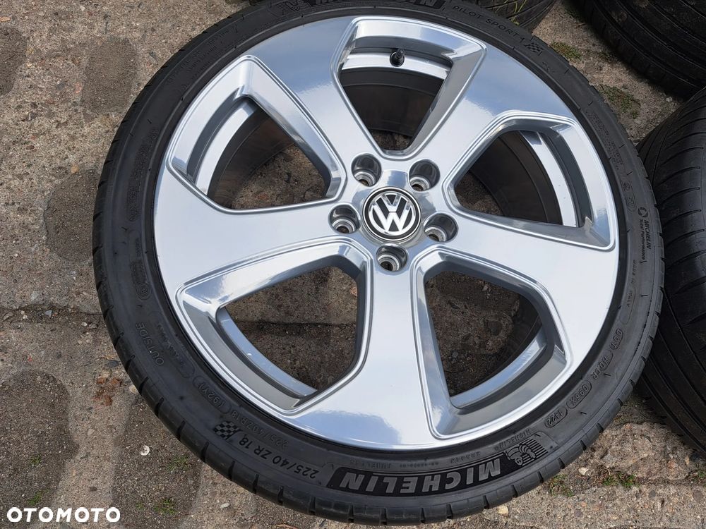 Oryg. VW Volkswagen Golf GTI 5g 5G0 18 Austin nie R-Line Opony - 5