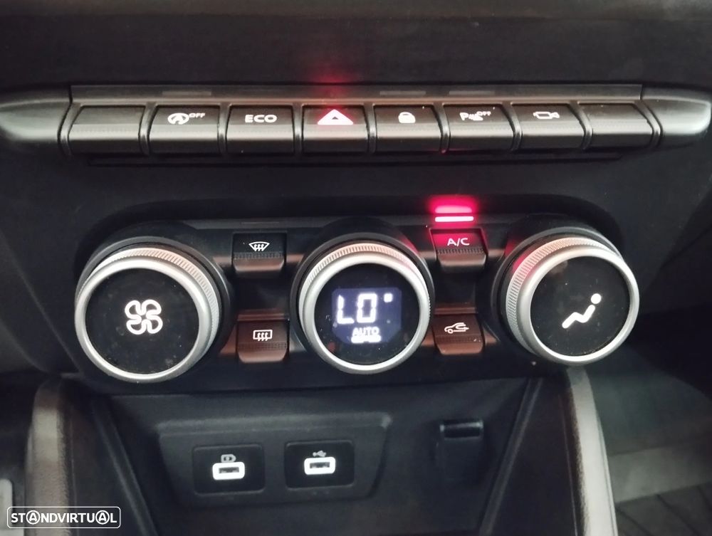 Dacia Duster 1.0 TCe Prestige Bi-Fuel - 36