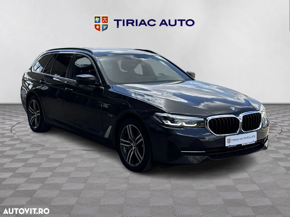 BMW Seria 5 530e xDrive Touring Aut. - 8