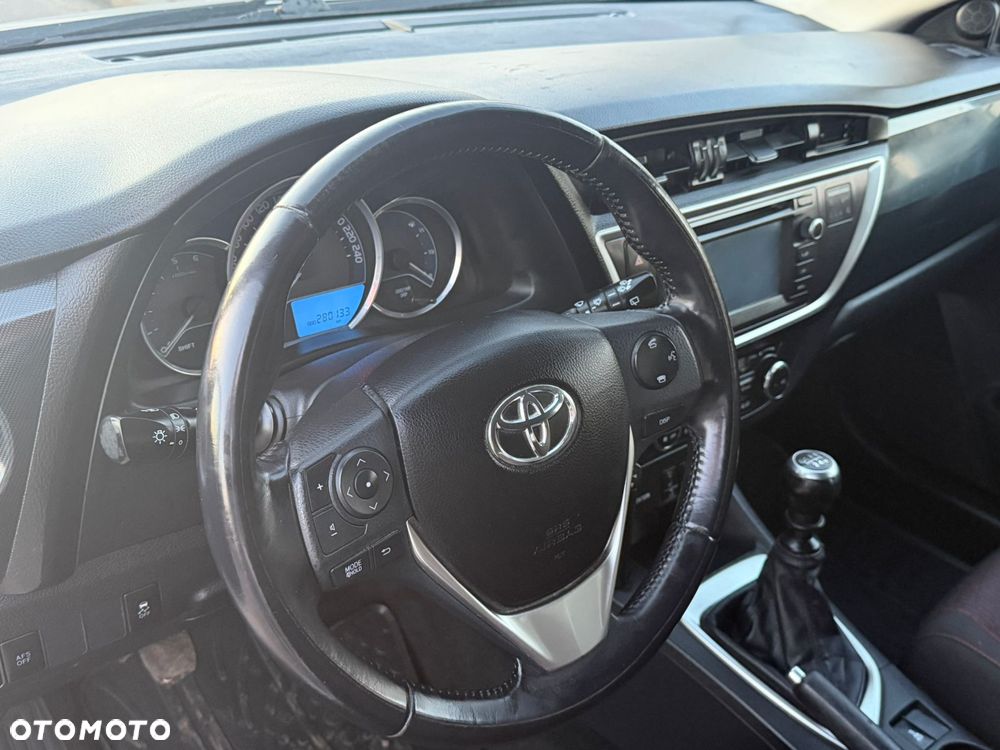 Toyota Auris 1.4 D-4D Life Plus - 13