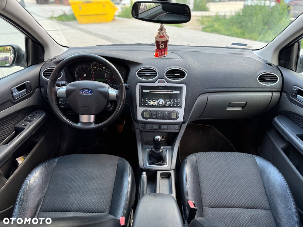 Ford Focus - 13