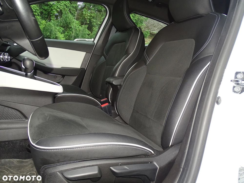 Renault Clio TCe 130 EDC GPF INTENS - 11