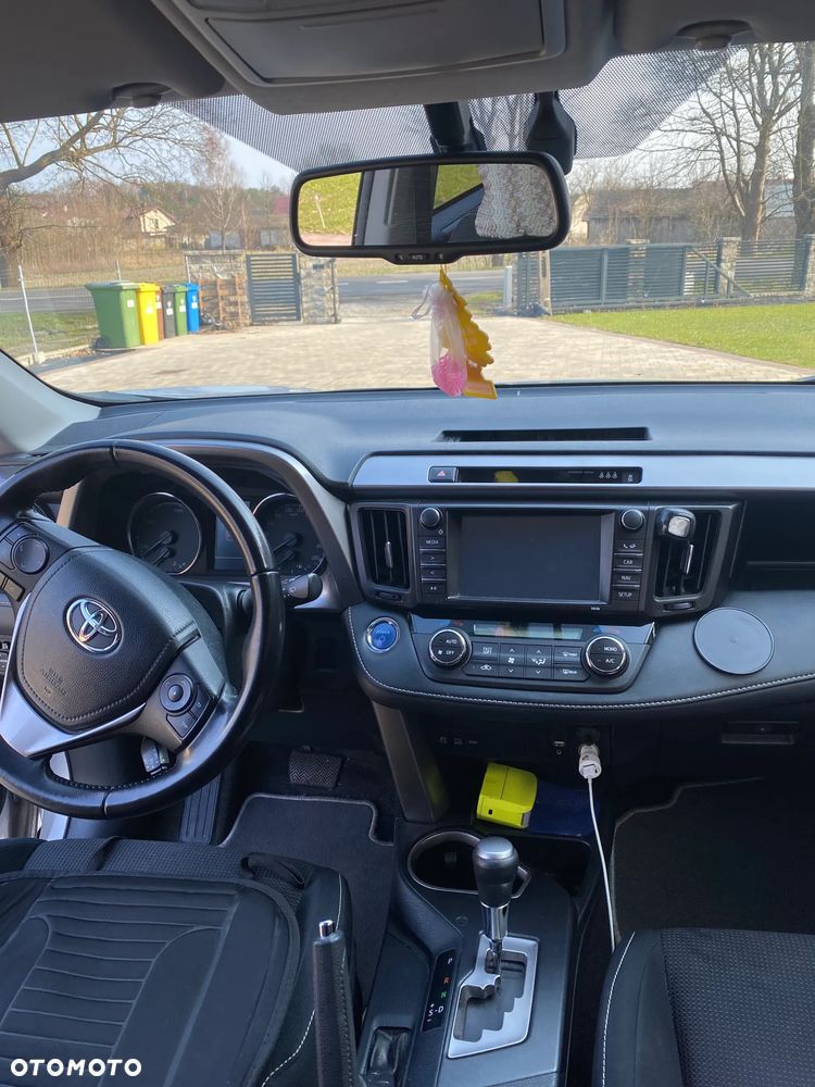 Toyota RAV4 Hybrid Premium 4x2 - 6