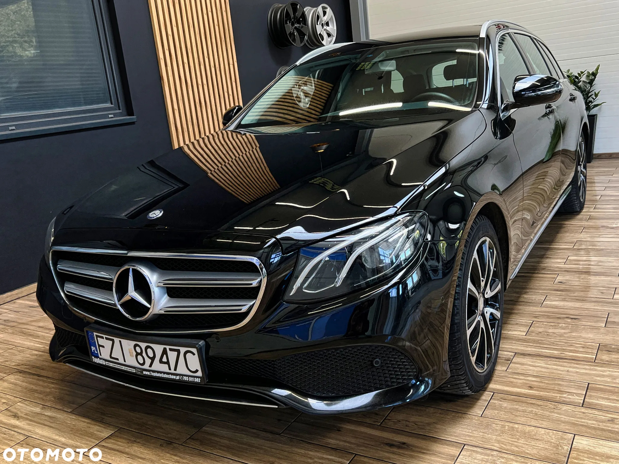 Mercedes-Benz Klasa E 220 d - 13