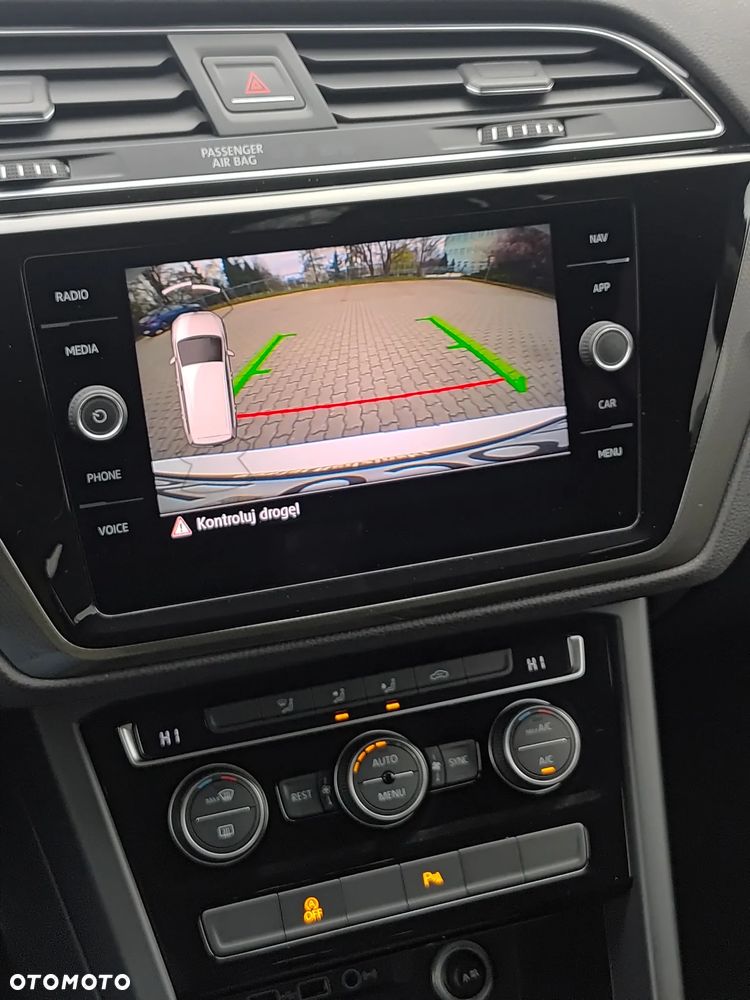 Volkswagen Touran 1.4 TSI BMT Comfortline - 9