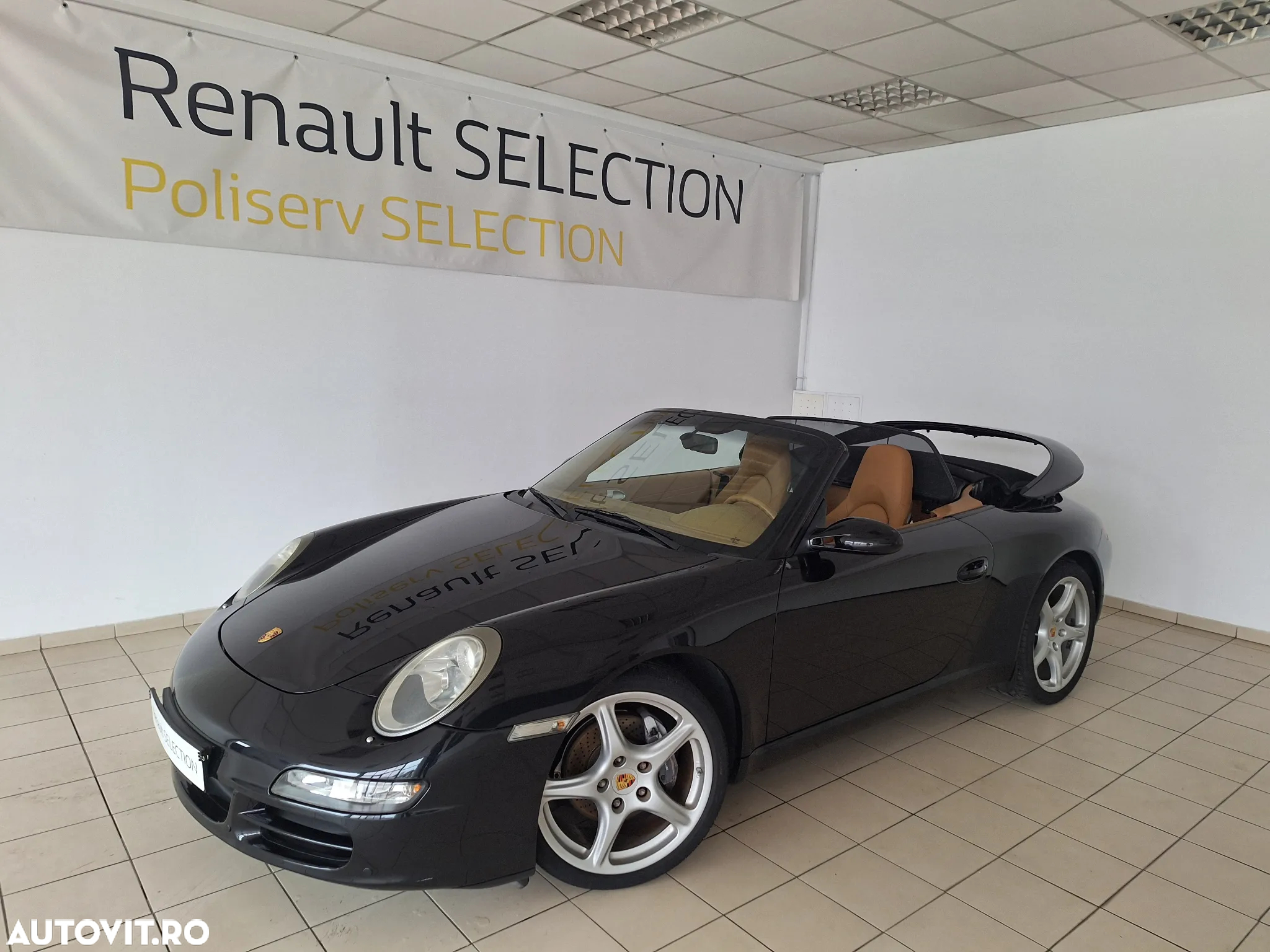 Porsche 911 Carrera 4 Cabrio - 10