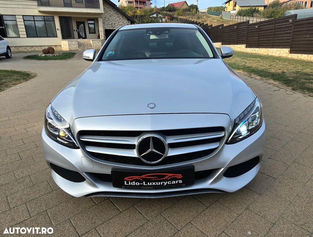 Mercedes-Benz C - 32