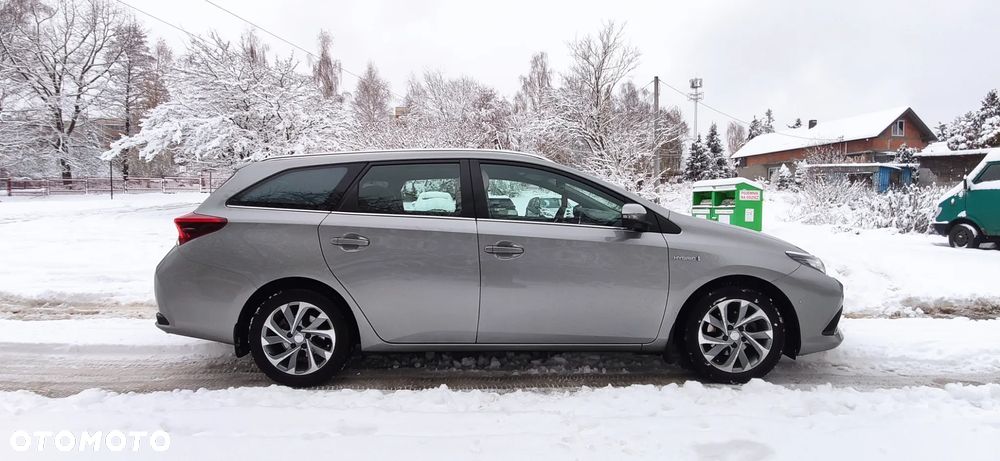 Toyota Auris Hybrid 135 Premium - 5