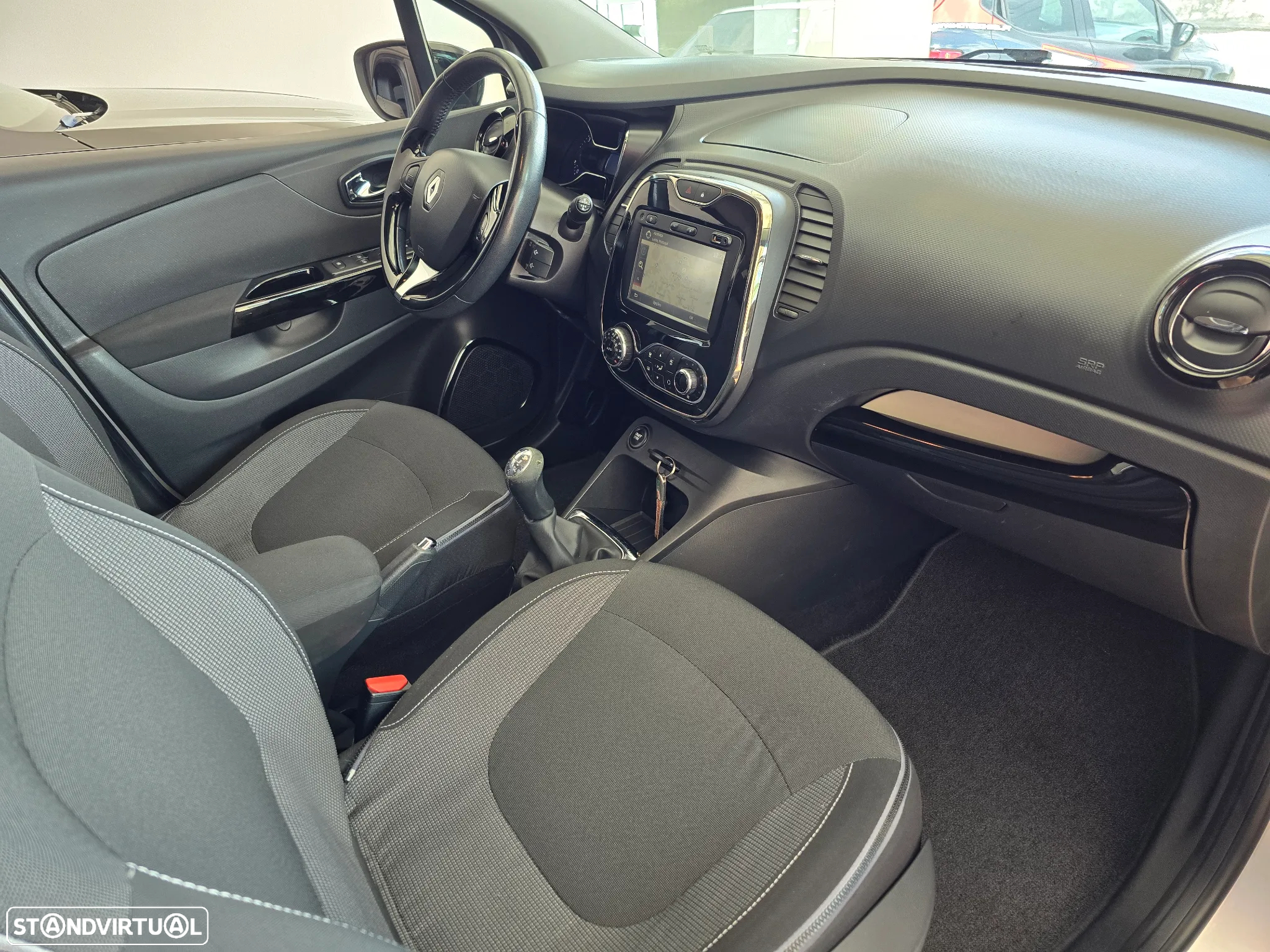 Renault Captur 1.5 dCi Exclusive - 16