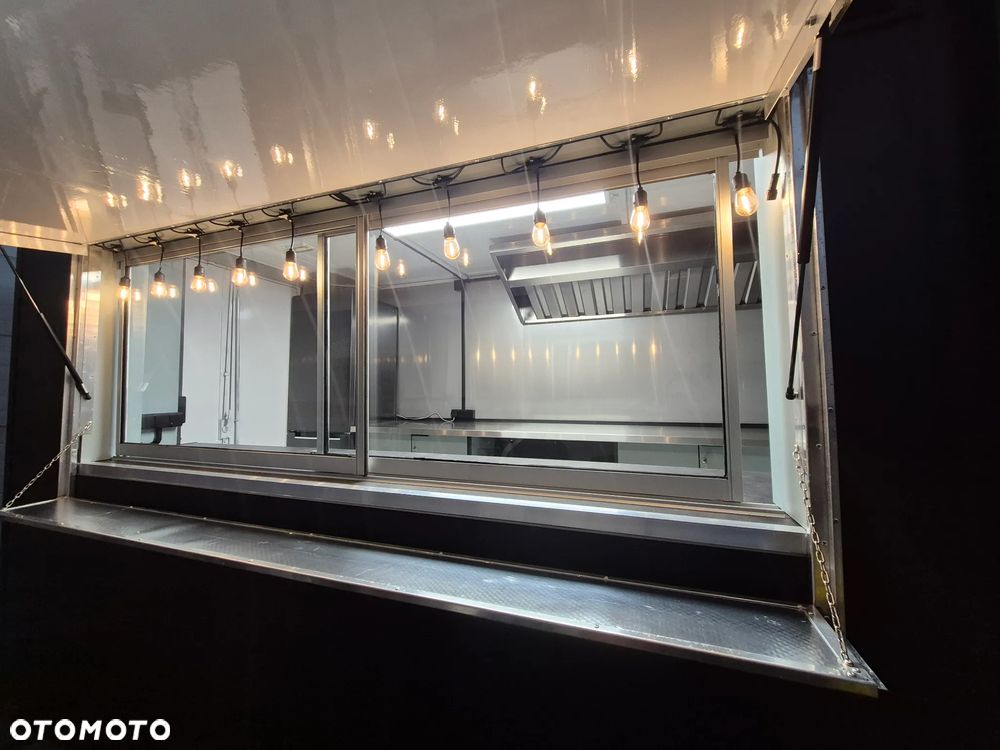 Iveco FoodTruck Sklep Bar Specjalny Samochód gastronomiczny - 11