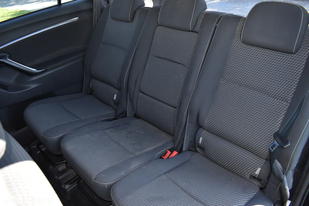 Toyota Verso 1.8 Premium 7os - 26