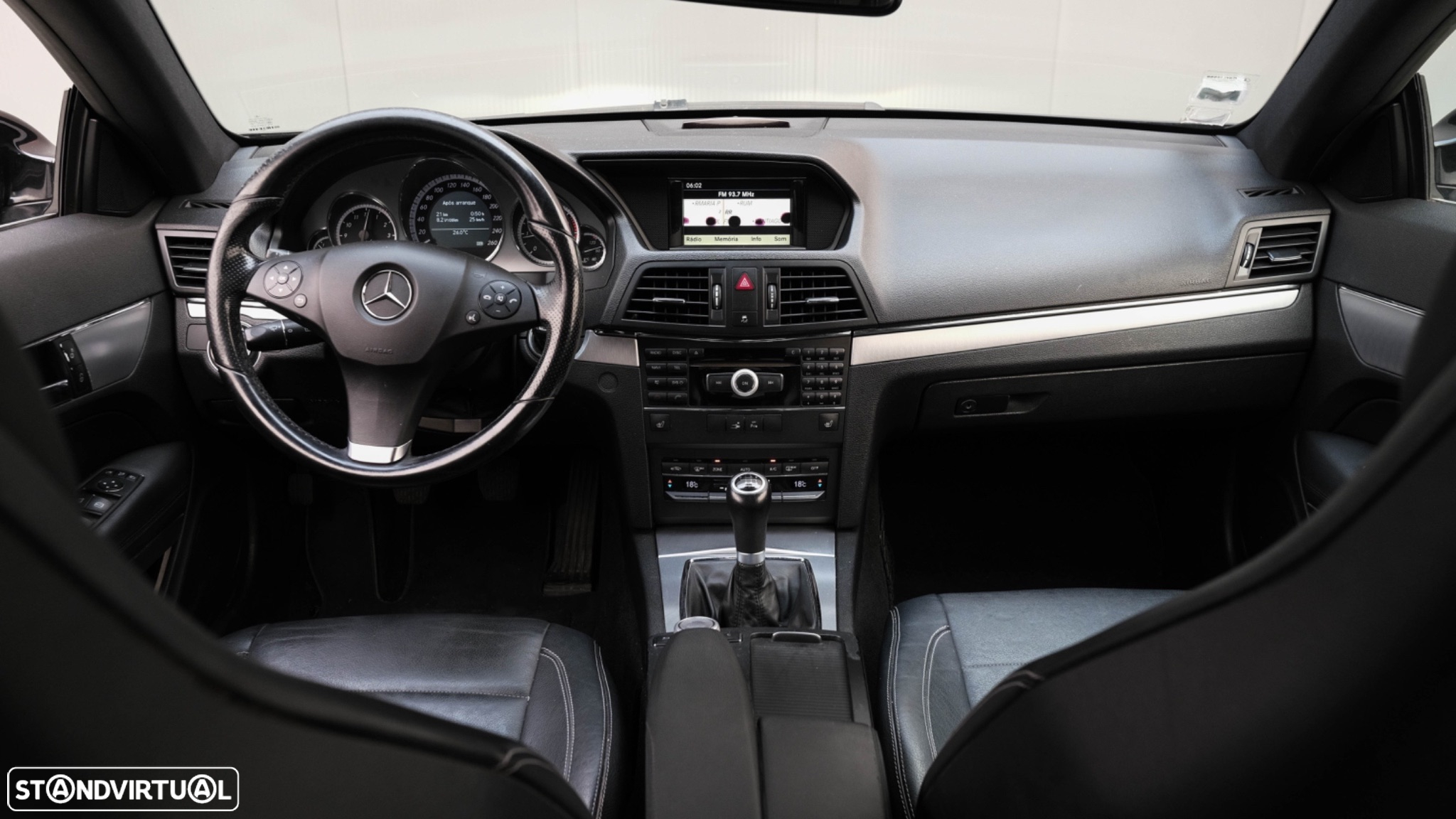 Mercedes-Benz E 250 CDi Avantgarde BlueEfficiency - 33
