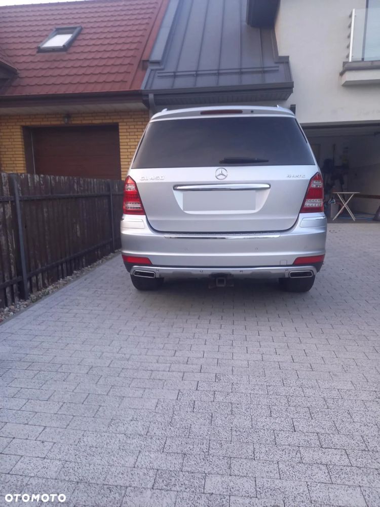 Mercedes-Benz GL 450 4Matic 7G-TRONIC - 8