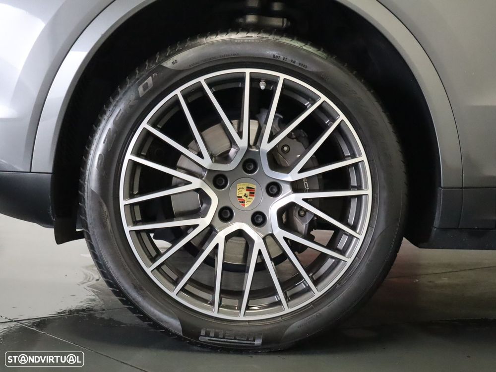 Porsche Cayenne Platinum Edition - 6