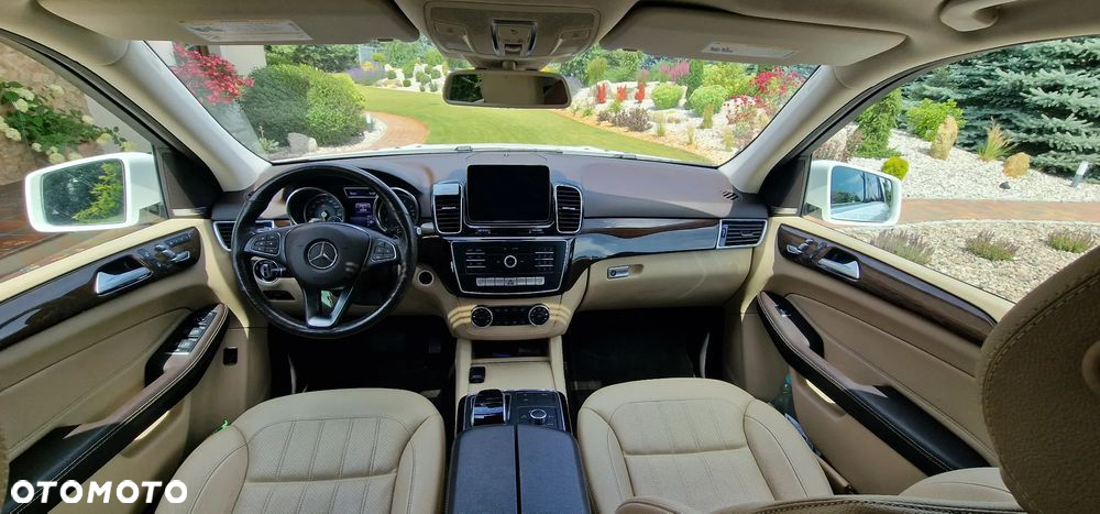 Mercedes-Benz GLE - 15