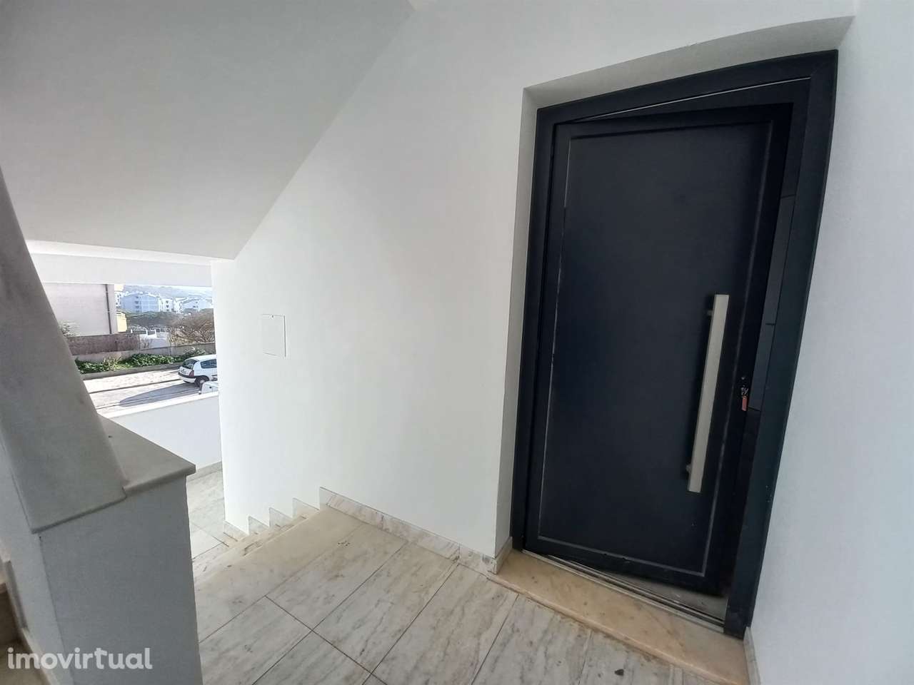 Apartamentos de 3 assoalhadas na Praia das Maçãs, Sintra - Grande imagem: 3/38