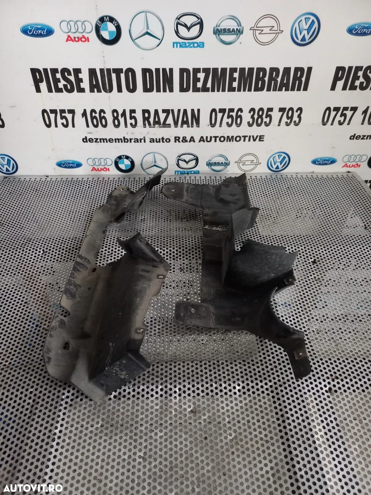 Deflector Radiator Bmw X3 E83 Facelift N47D20 Dezmembrez Bmw X3 E83 LCI Facelift 2.0 D Manual N47 1 - 4