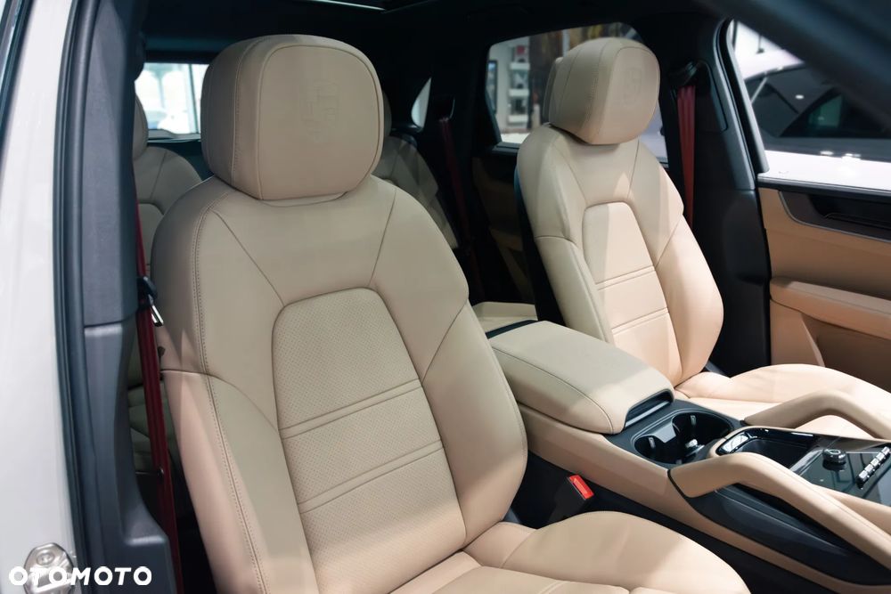 Porsche Cayenne Black Edition - 21