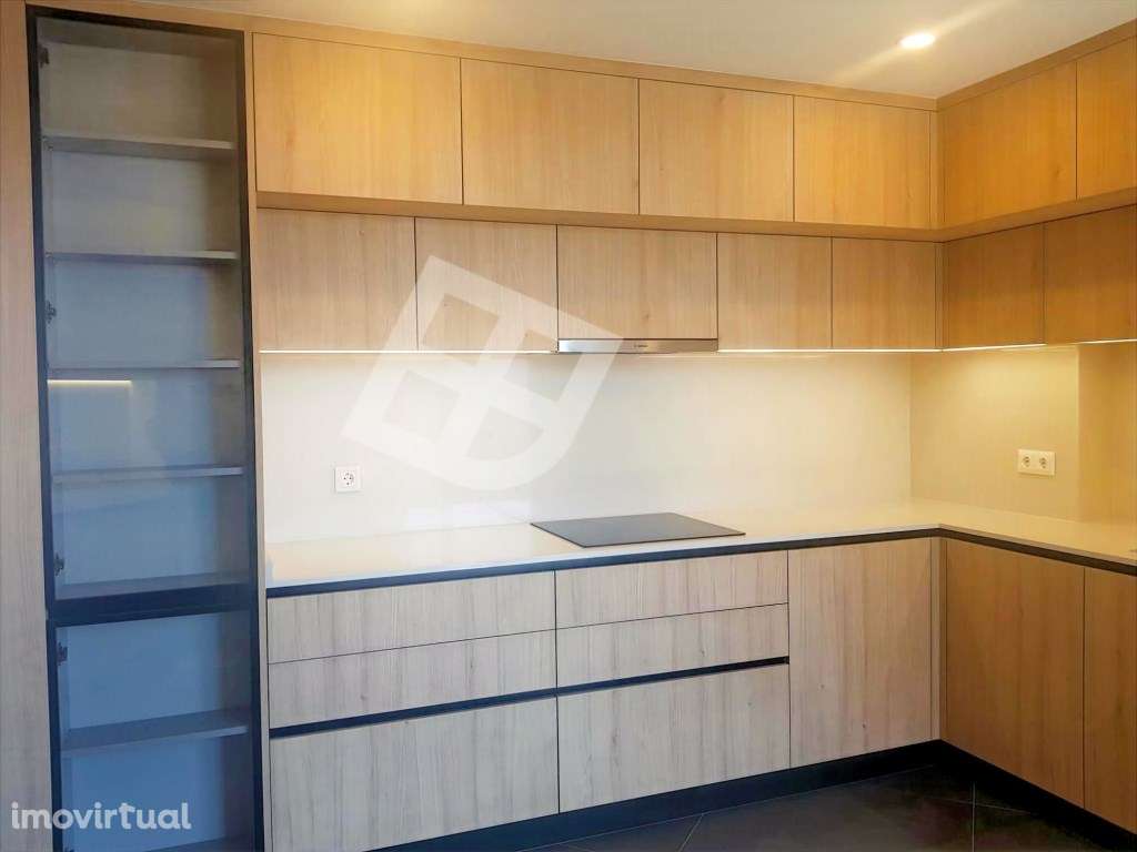 Apartamento T3 Duplex c/ Terraço e piscina - Aveiro Centro - Grande imagem: 5/33