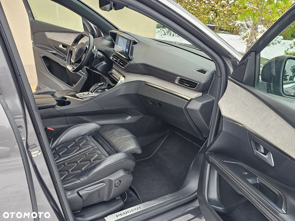 Peugeot 3008 1.6 PureTech Hybrid PHEV Allure Pack S&S EAT8 - 31