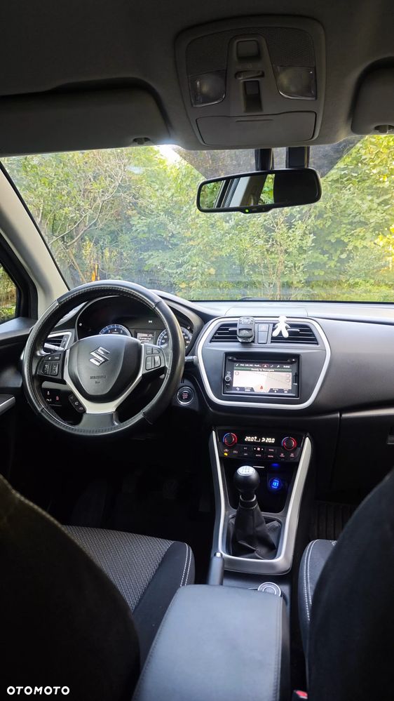 Suzuki SX4 S-Cross - 8