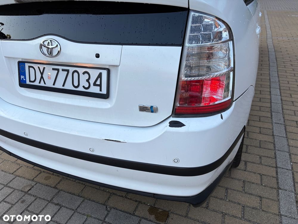 Toyota Prius (Hybrid) Sol - 6