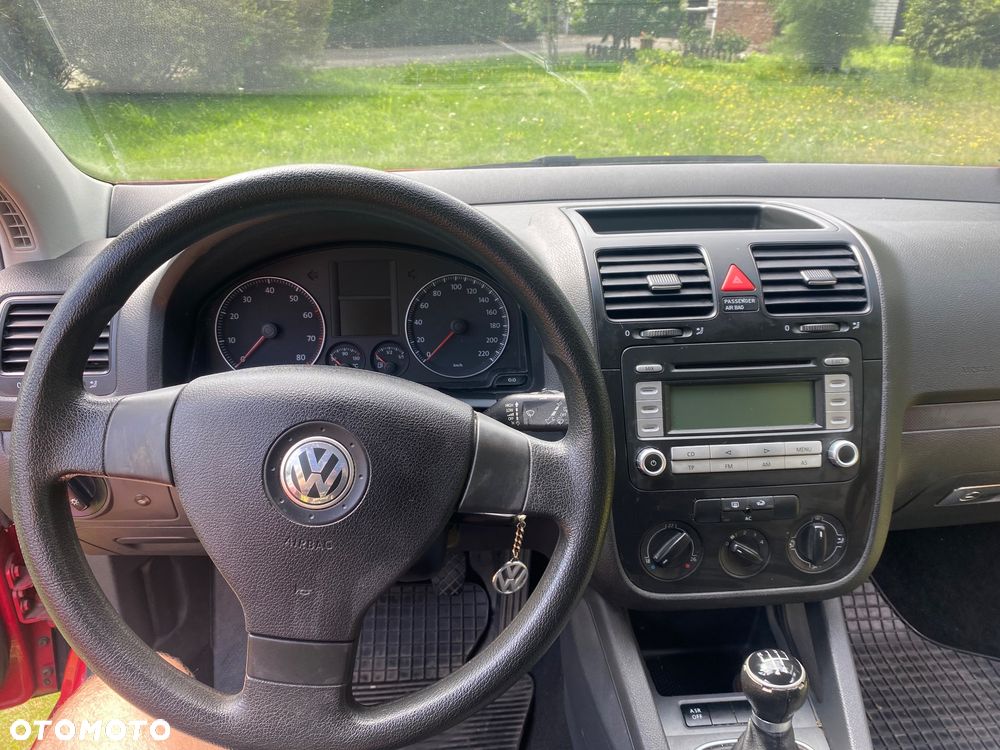 Volkswagen Golf - 11