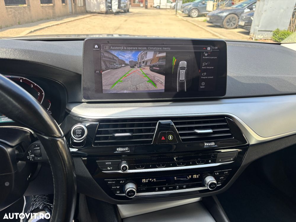 BMW Seria 5 520d Aut. Sport Line - 8