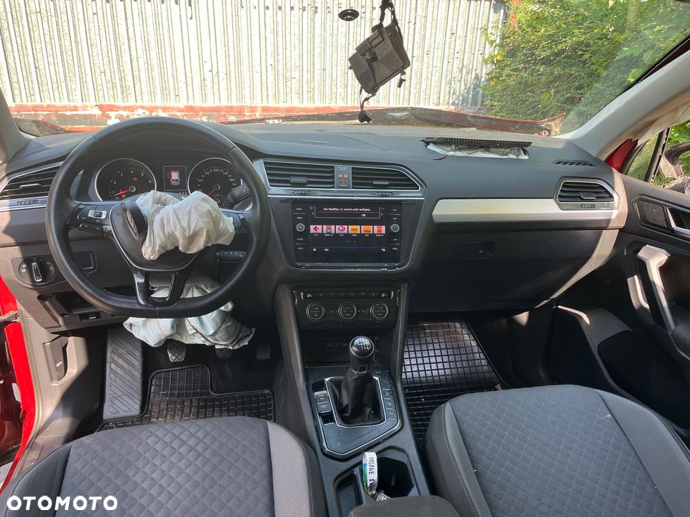 Volkswagen Tiguan - 13