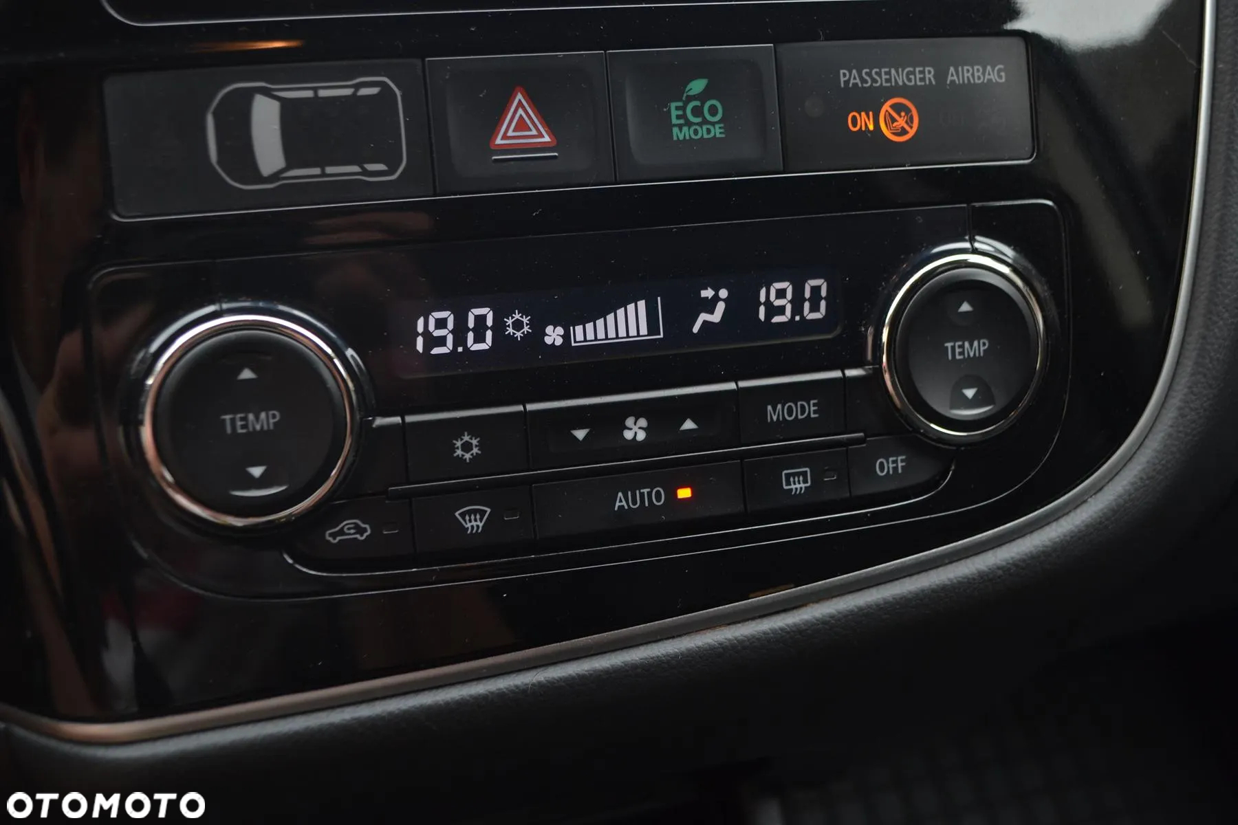 Mitsubishi Outlander 2.0 Intense 2WD - 19