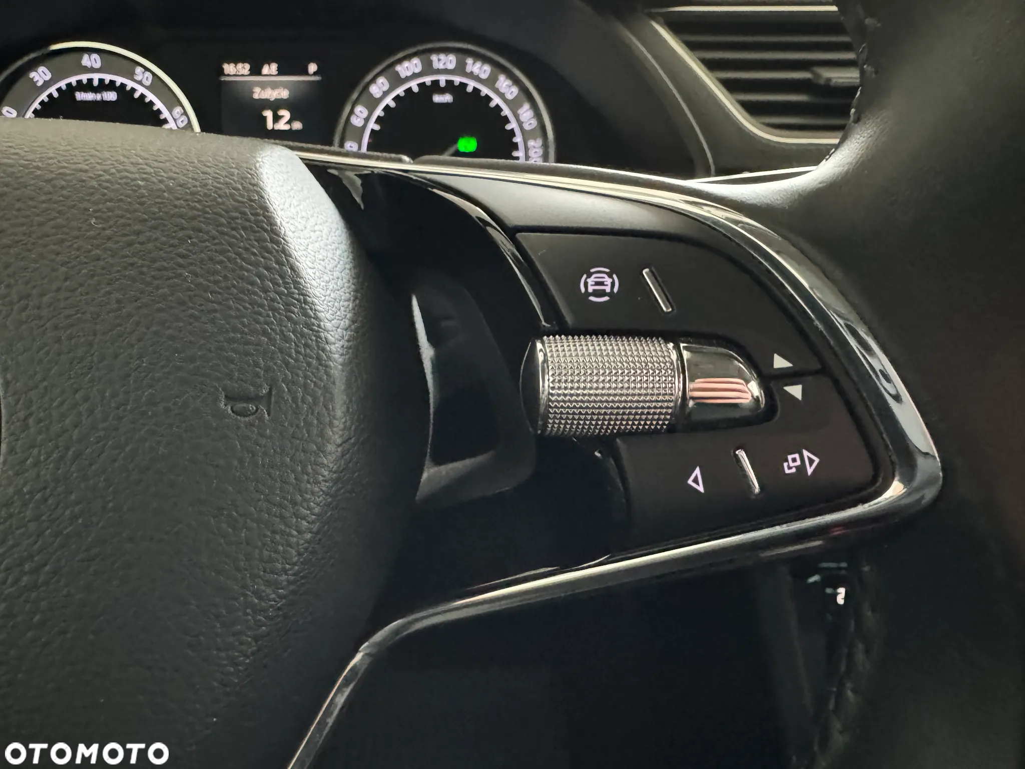 Skoda Superb 2.0 TSI Style DSG - 28