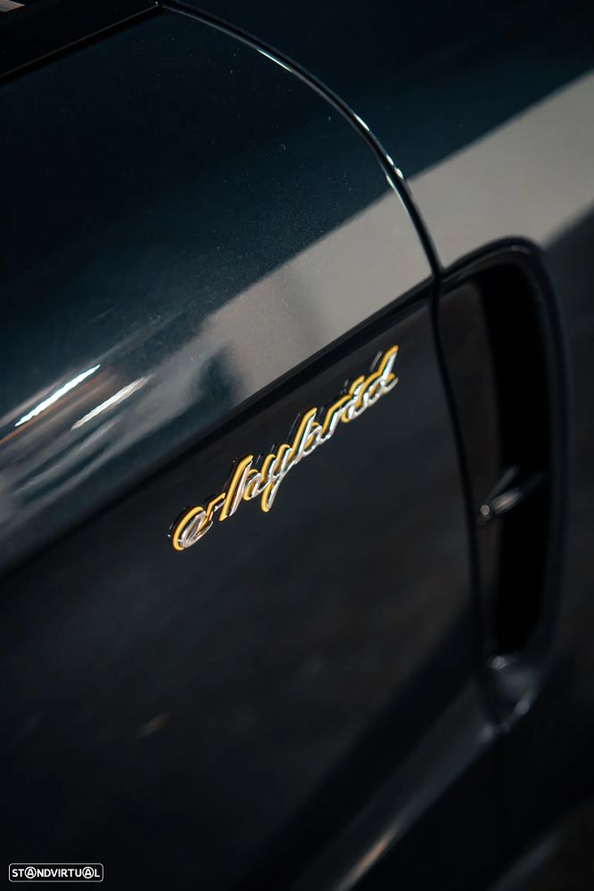 Porsche Panamera Sport Turismo - 4