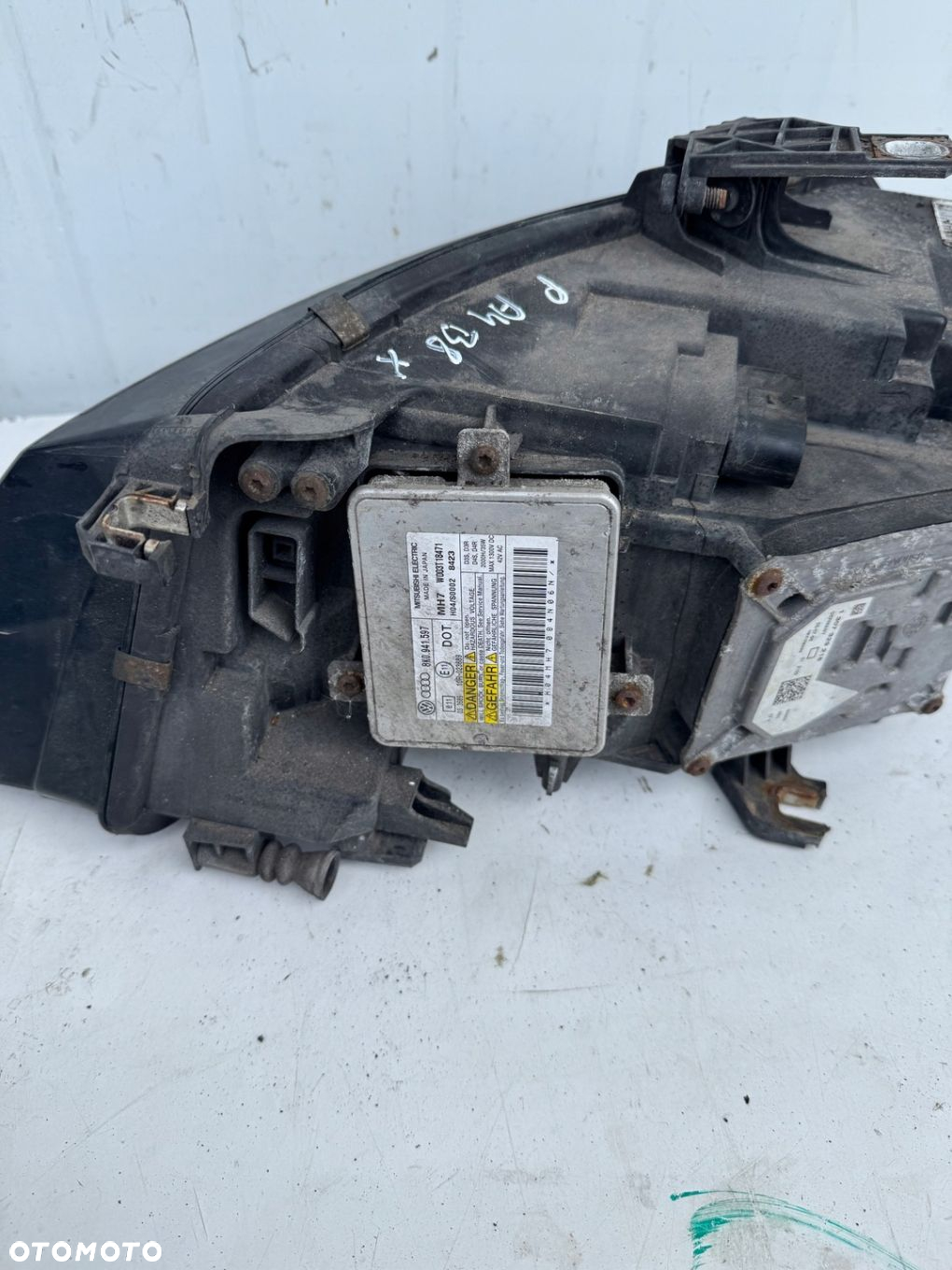 LAMPA PRAWA PRZÓD XENON UK AUDI A4 B8 8K0941004D - WAWA - 5