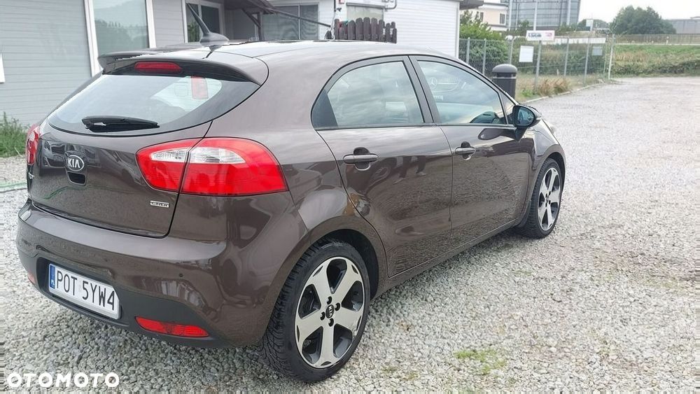 Kia Rio 2013 photo 5