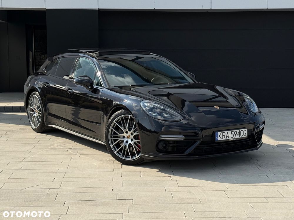 Porsche Panamera Turbo - 24