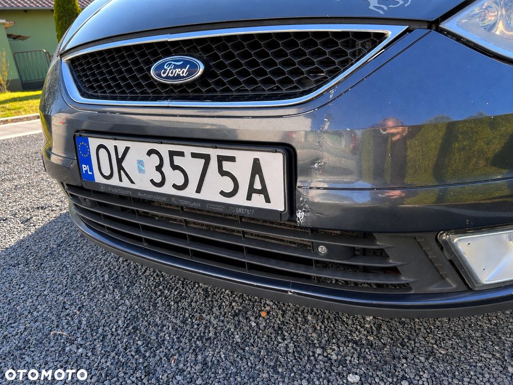 Ford Galaxy 2.0 TDCi Ghia - 11
