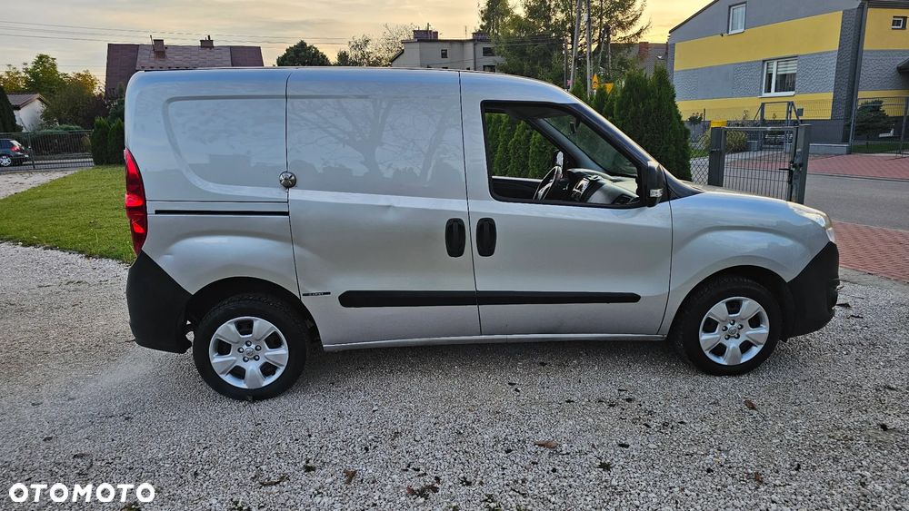 Opel Combo - 16