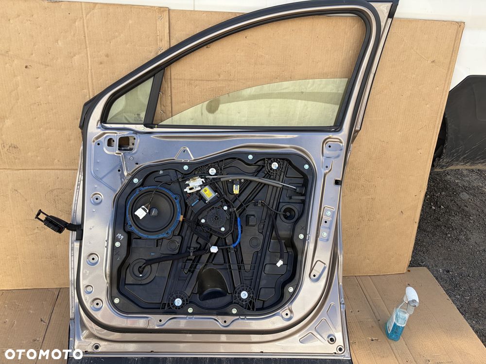 Drzwi prawe przód Hyundai Santa fe IV 18+ kolor.Y2B kompletne z szybą - 5