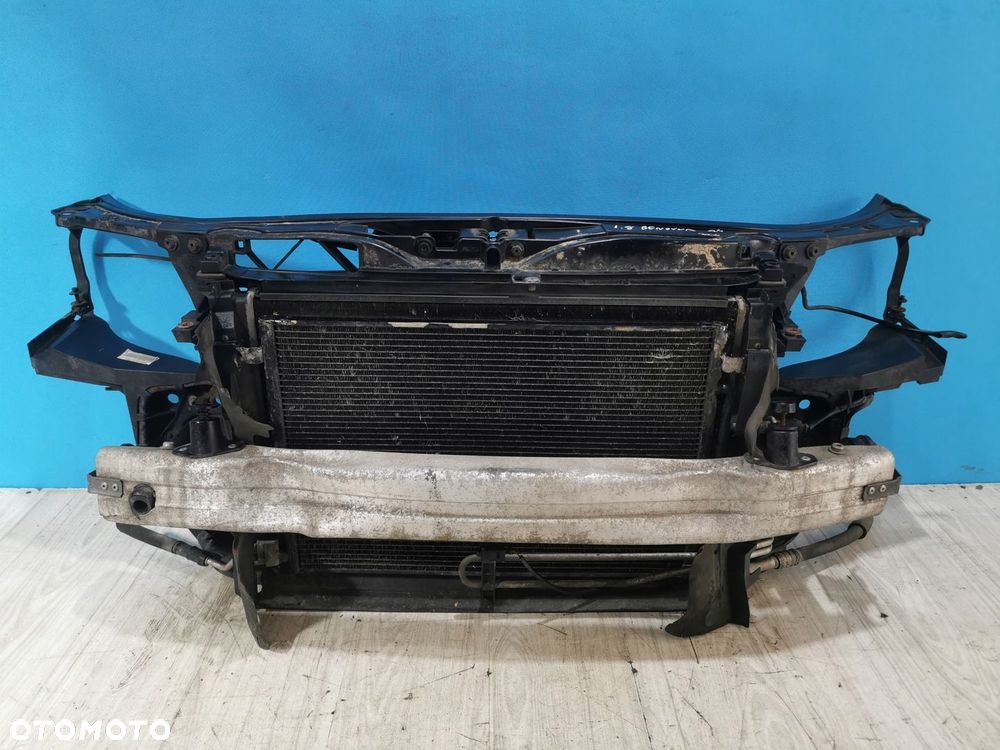 Audi A4 B7 wzmocnienie pas chłodnice 1.8 T Benzyna - 1