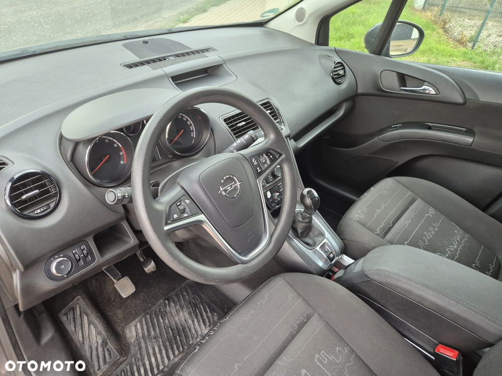 Opel Meriva - 8