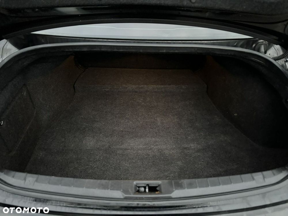 Infiniti Q60 - 26