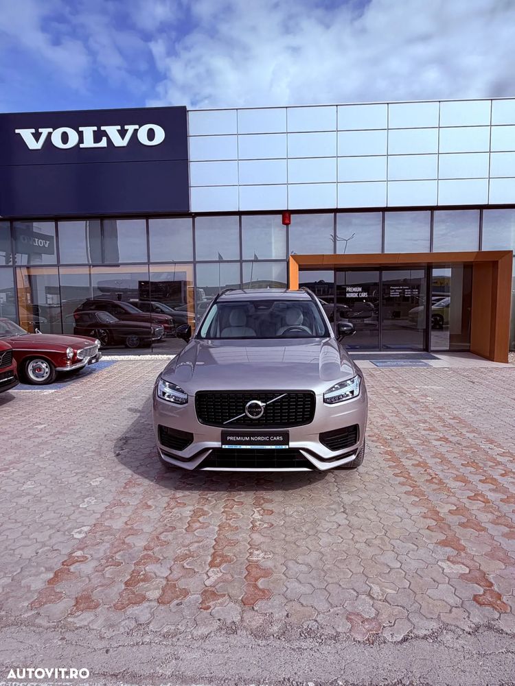 Volvo XC 90 T8 AWD PHEV Plus Dark - 11