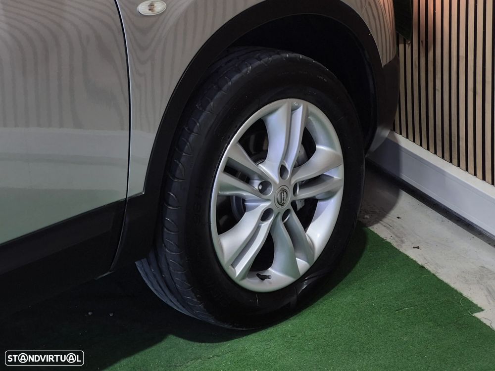 Nissan Qashqai 1.6 Acenta 17 - 8