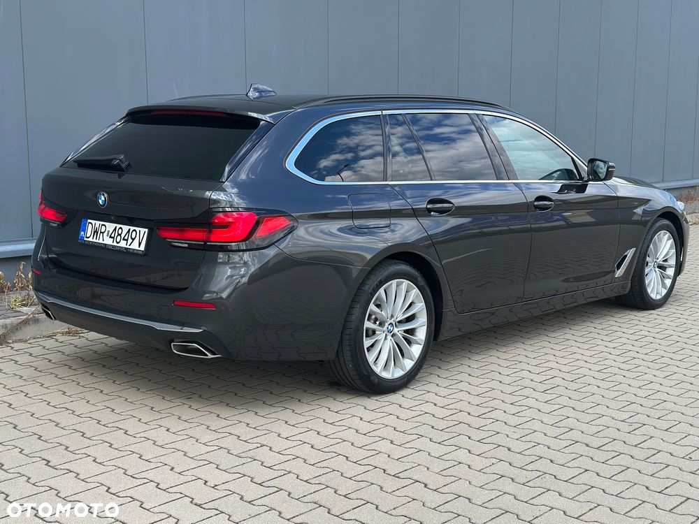 BMW Seria 5 520i mHEV Luxury Line - 37