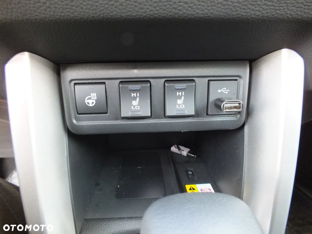 Toyota Corolla Cross 2.0 Hybrid Style - 23