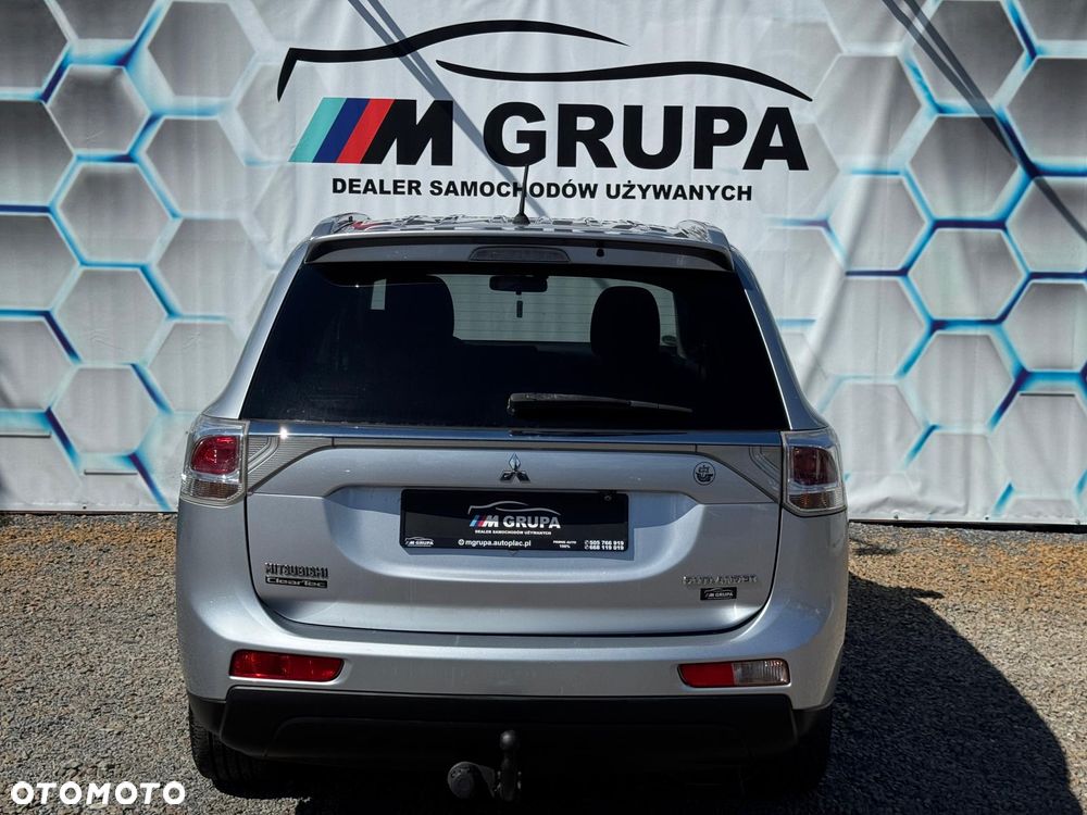 Mitsubishi Outlander 2.0 Intense + 2WD - 11