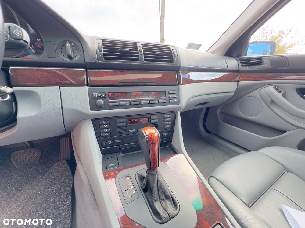BMW Seria 5 - 16