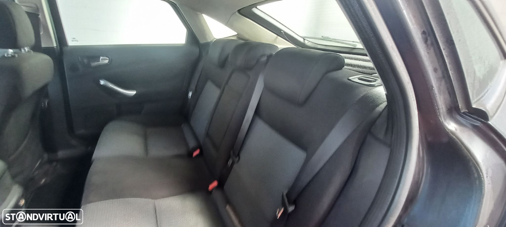 Ford Mondeo 1.8 TDCi Titanium - 7